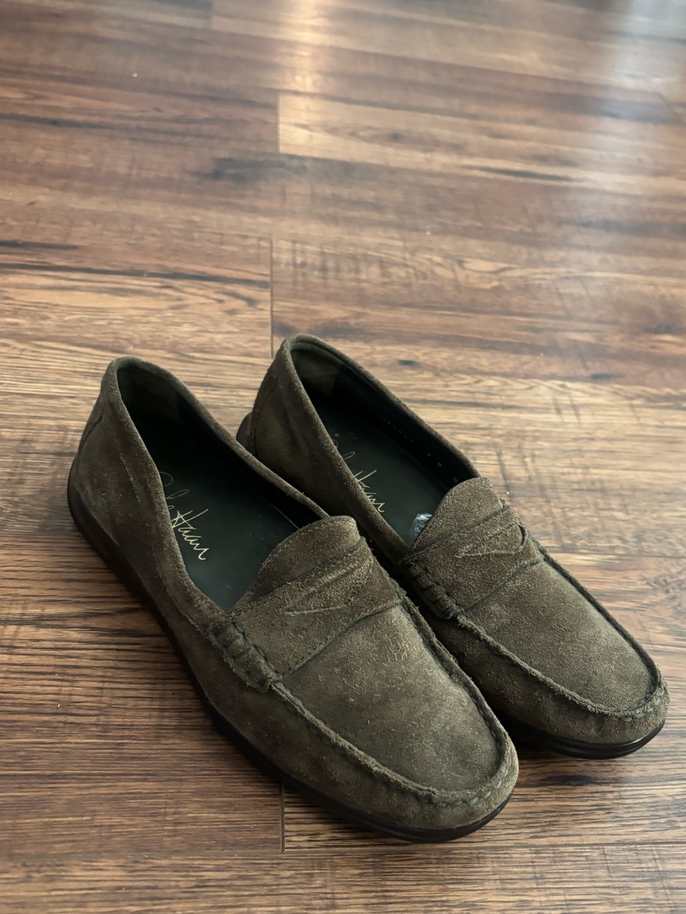 Womens COLE HAAN Olive Green Suede Loafers Shoes SZ 6